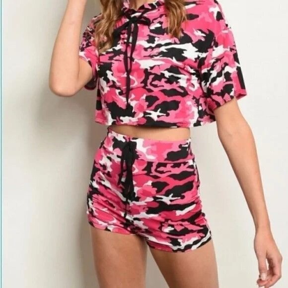 Codigo Pink Camo Shorts Set, Size Small - Picture 1 of 7